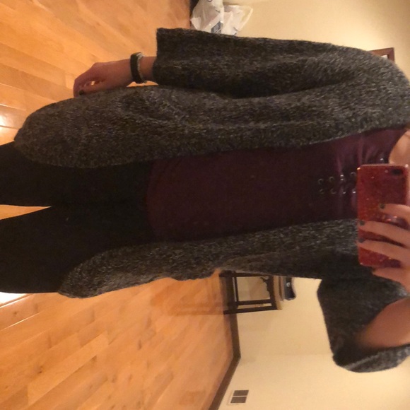 Cardigan - Picture 4 of 4